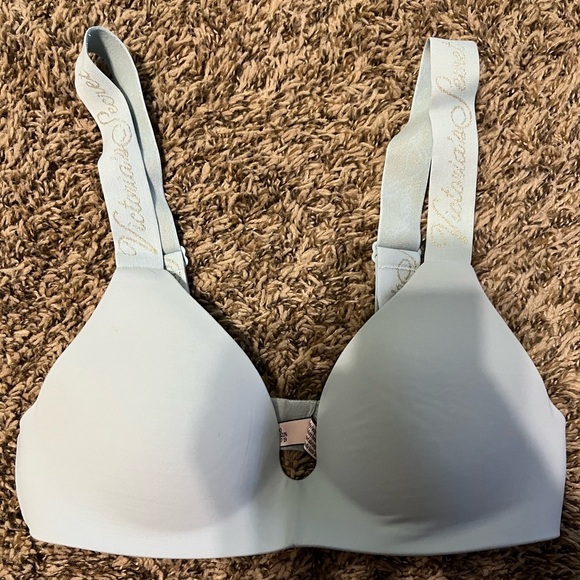 Victoria Secret Bra - Picture 1 of 2